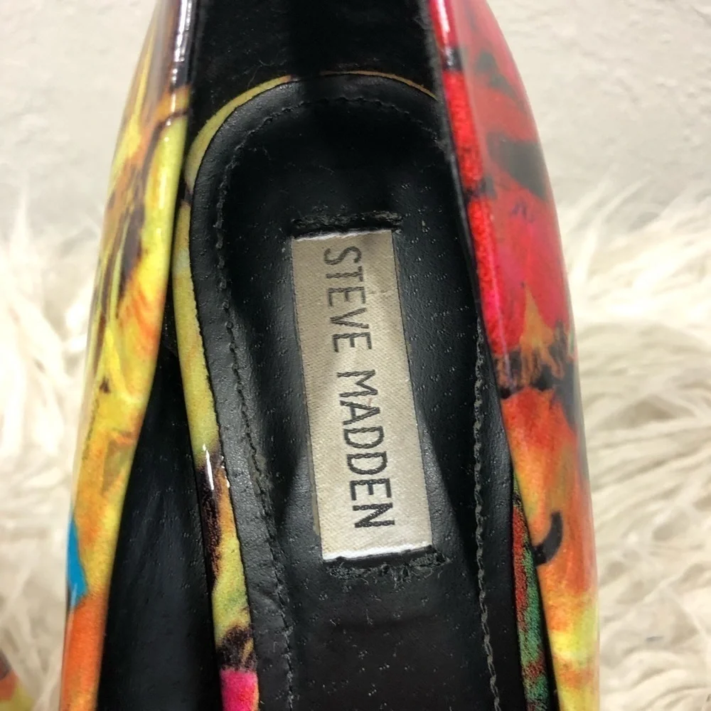 STEVE MADDEN - BRIGHTLY COLORED PLATFORM PUMPS‎ - S5